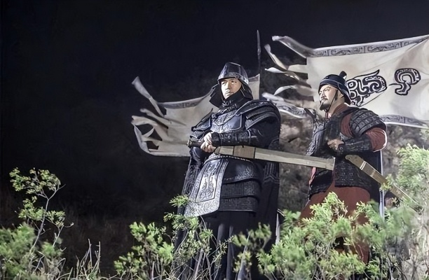 赤壁战神曹三笑：战场上别有洞天，剑指苍穹笑傲群雄，英姿飒爽惊天动地