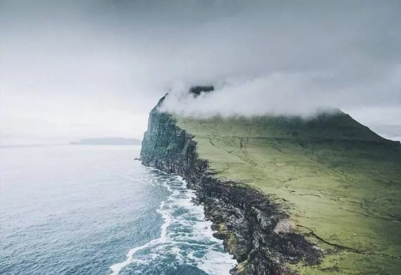 (一念山海什么意思)一念山海间,渺小与伟大共存的深刻哲理探讨 (一念山海什么意思)一念山海间,渺小与伟大共存的深刻哲理探讨