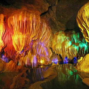 (深渊幻影吧)深渊幻影手游公益版上线热议，玩家体验全新游戏模式互动更佳