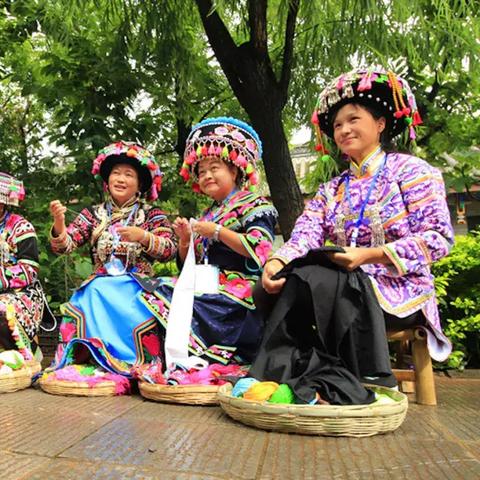 (彝族传说英雄人物)彝族英雄：传奇故事与民族精神传承【图片】