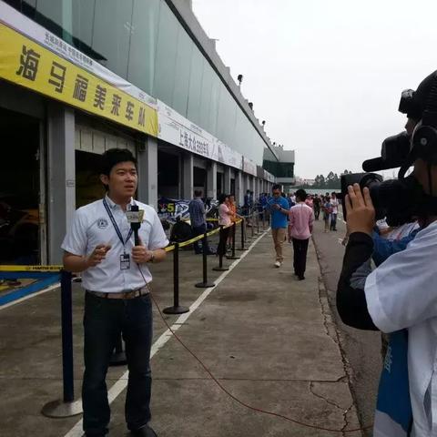 (赛道大师下载攻略)深度解析赛道大师游戏: 一位专业解说员的独特视角与精彩评论