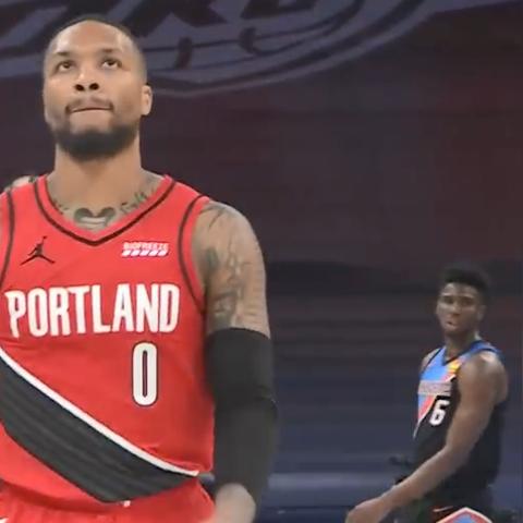 (利拉德绝杀火箭回放)利拉德在关键时刻上演准绝杀,带领雄鹿绝杀火箭取得精彩胜利 (利拉德绝杀火箭回放)利拉德在关键时刻上演准绝杀,带领雄鹿绝杀火箭取得精彩胜利