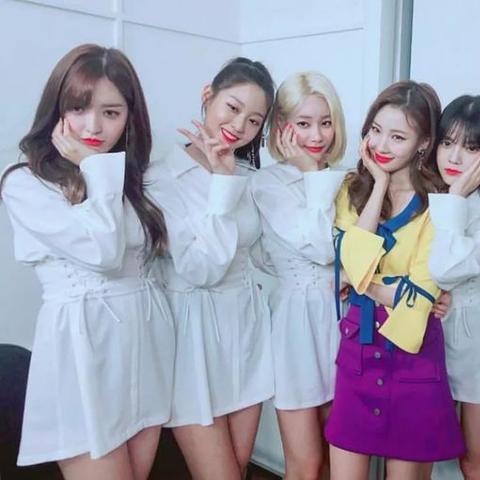 (少女战争正版)少女战争手游官网：探索新的世界，与千军万马征战