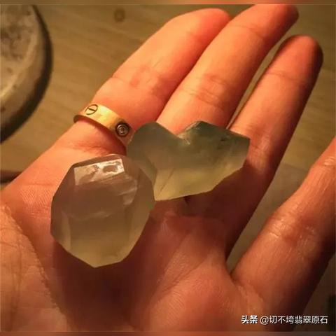 (手游一刀传世官网)探索一刀传世0.1折手游平台：畅享超低折扣与无限乐趣的游戏体验